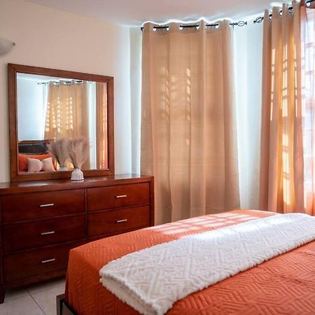 Cozy Apartment W/Ocean View, Pool & Beach Access Montego Bay Buitenkant foto